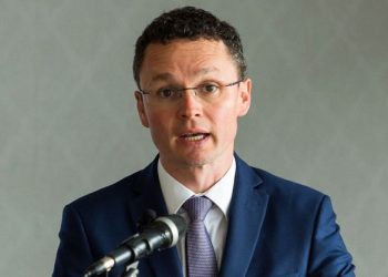 ‘Wild west’ of social media is unacceptable, says Media Minister, as Coalition considers a ban for children under 16